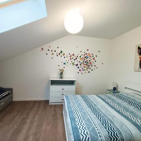 Superbe Appartement Type Loft En Duplex Rue Buat شالو أو شُمْبانيِ المظهر الخارجي الصورة