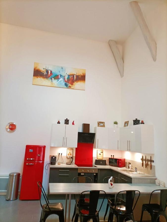 Superbe Appartement Type Loft En Duplex Rue Buat شالو أو شُمْبانيِ المظهر الخارجي الصورة
